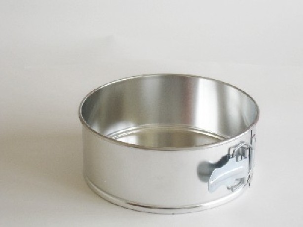 KAPCSOS TORTAFORMA 18 CM